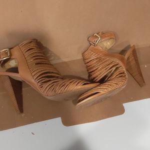 Vince camuto heels Alsandra